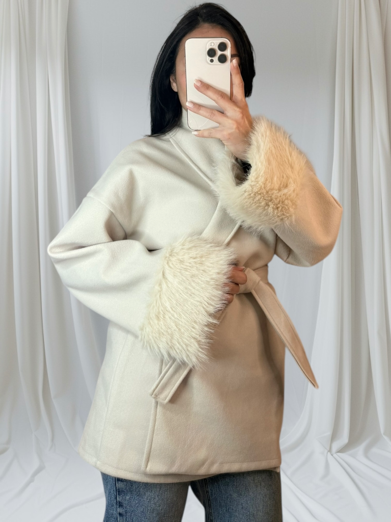Veste Avec Manches Fourrure Beige